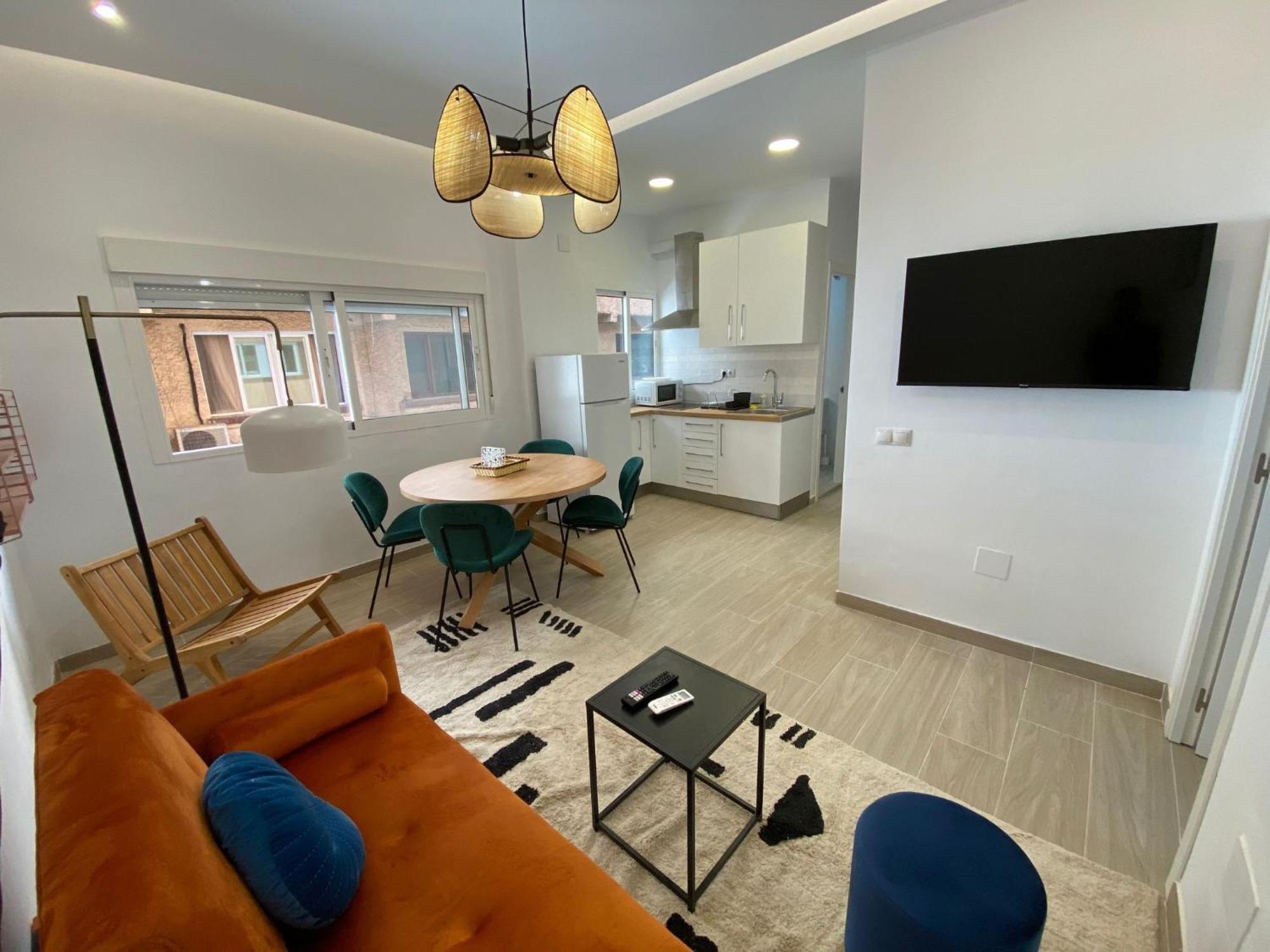 City Center And Beach Renovated Apartment Fuengirola Ngoại thất bức ảnh